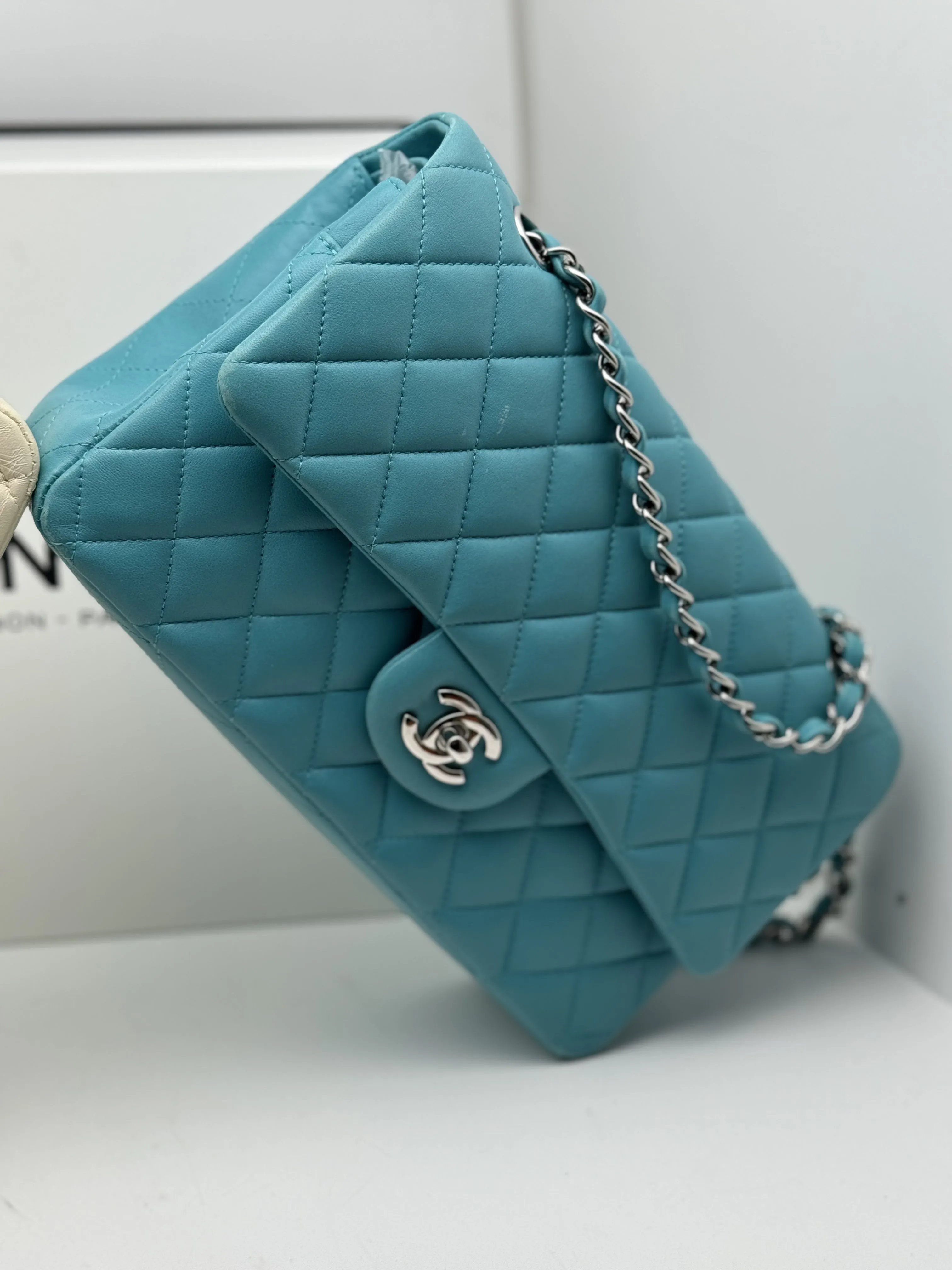 Chanel - Timeless