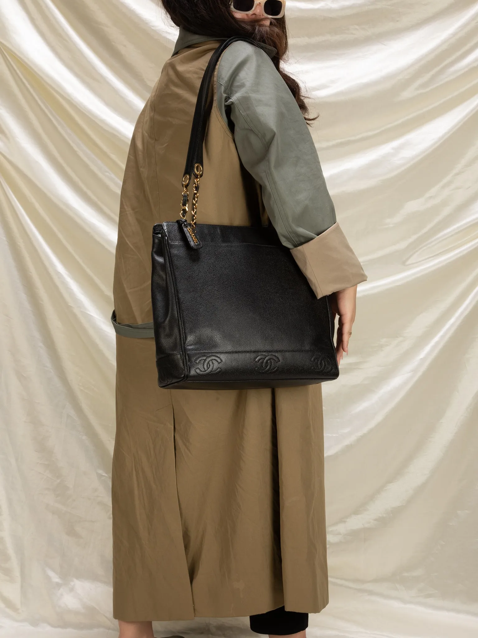CL Timeless Logo Chain Tote