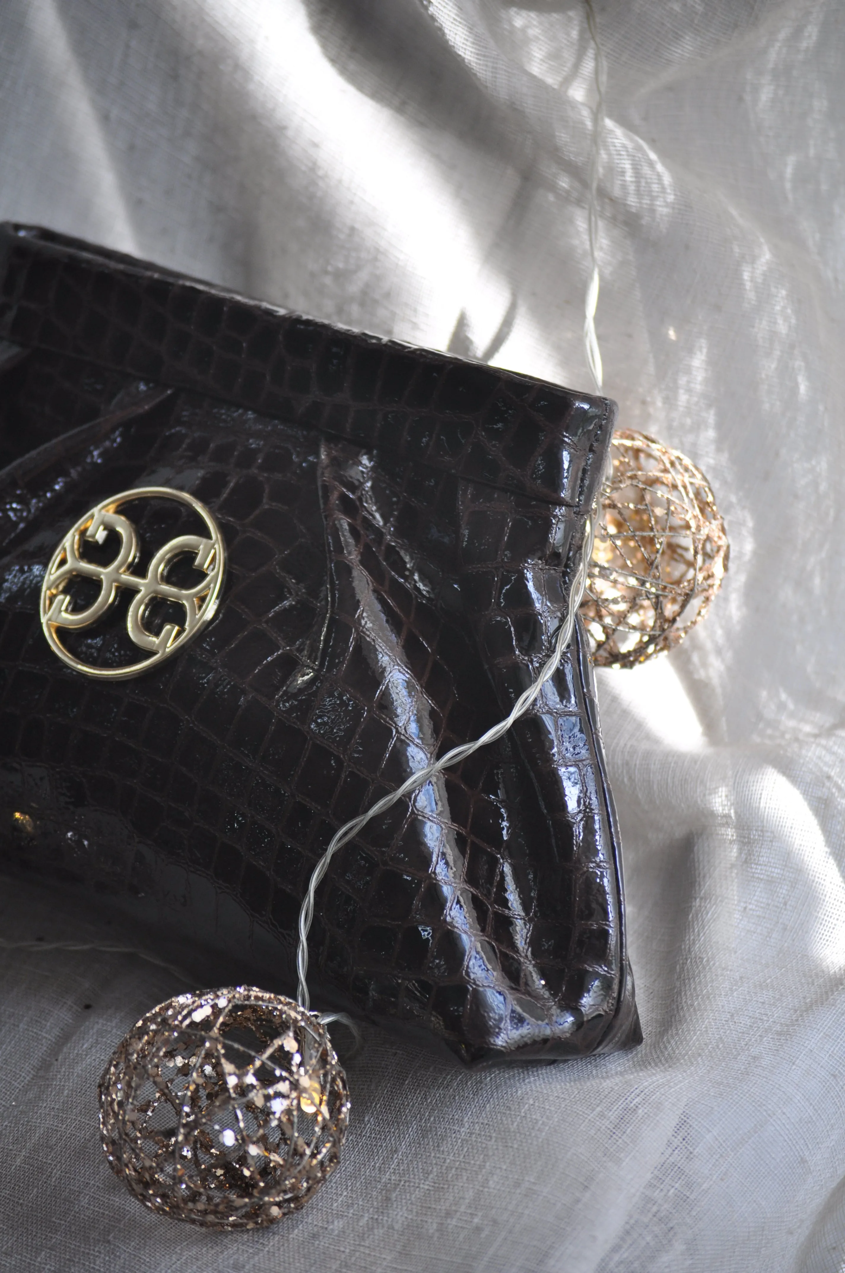 Kiss Leather  Pouch - Croco Chocolate